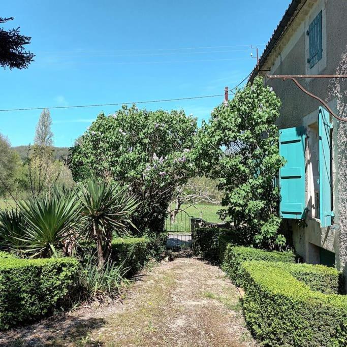 Charmant Studio Avec Jardin A La Campagne Sur Le Chemin De Saint Jacques De Compostelle Apartment Lauzerte Luaran gambar