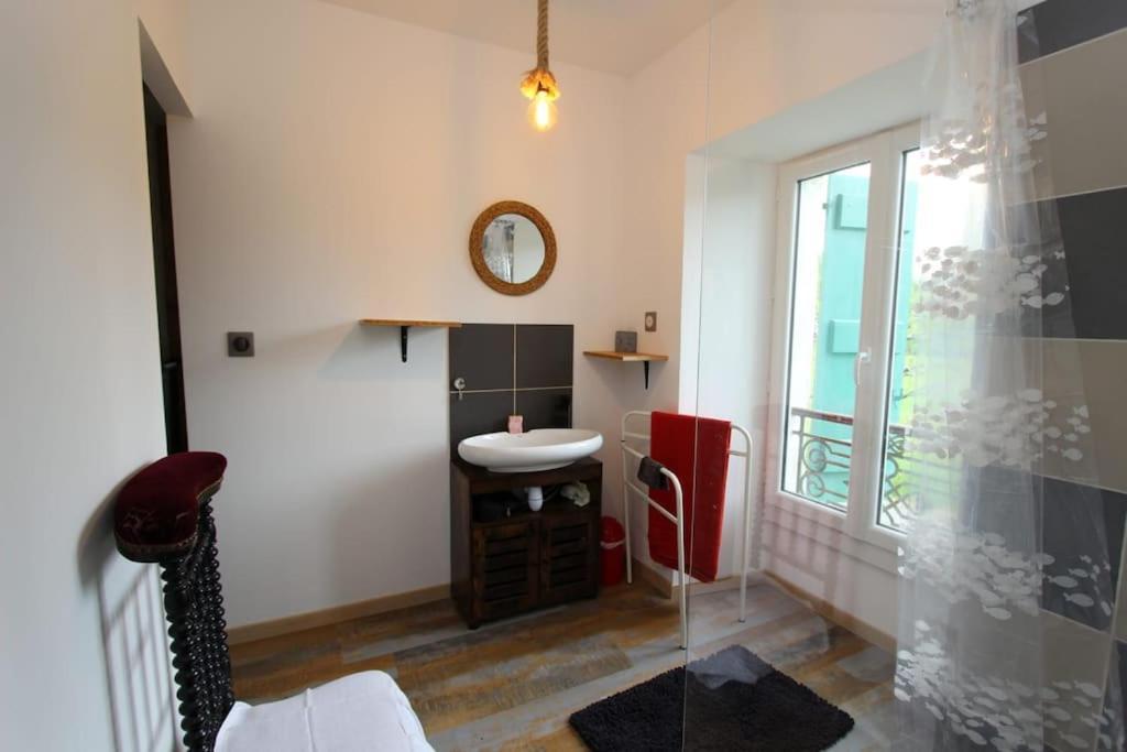 Charmant Studio Avec Jardin A La Campagne Sur Le Chemin De Saint Jacques De Compostelle Apartment Lauzerte Luaran gambar